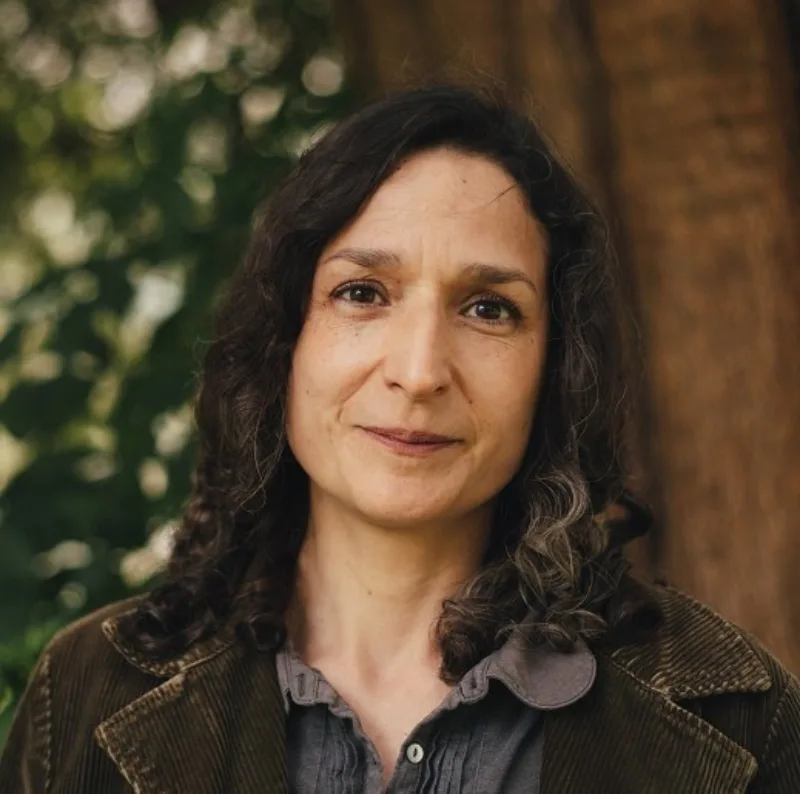 Angela Tomaski (author), represented by Jane Finigan