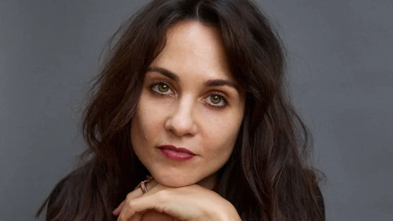 Tuppence Middleton (author), represented by Jane Finigan