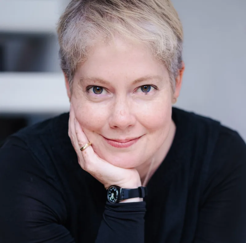 Sophie Loxton (author), represented by Jane Finigan